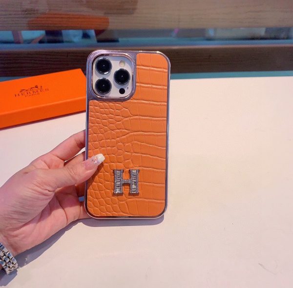 HERMES crocodile pattern H orange phone case - Image 5