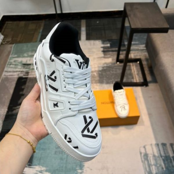 Louis Vuitton Trainer Sneakers ?C LS05 - Image 2