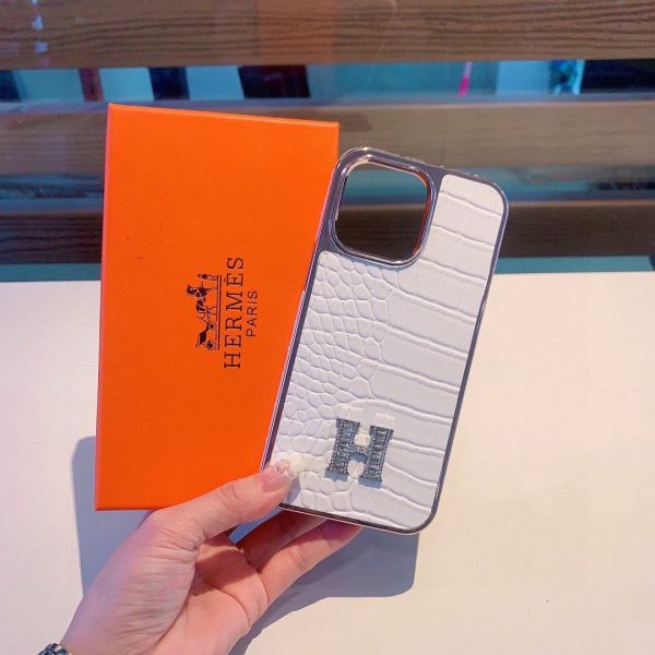 HERMES crocodile pattern H white phone case