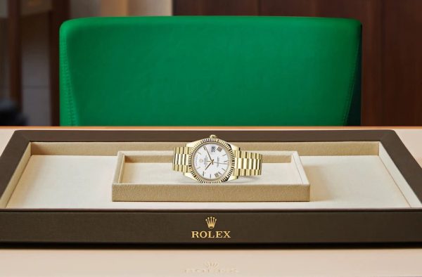 Rolex DAY-DATE 40 Oyster, 40 mm, yellow gold m228238-0042 - Image 3