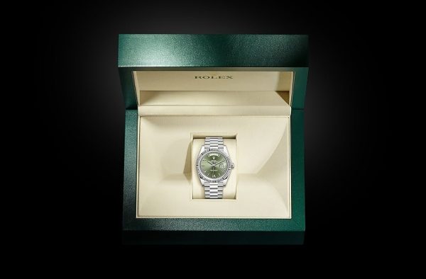 Rolex DAY-DATE 40 Oyster, 40 mm m228239-0033 - Image 2