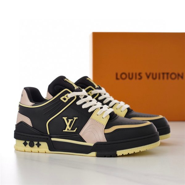 LV Trainer Black Gold - Image 3