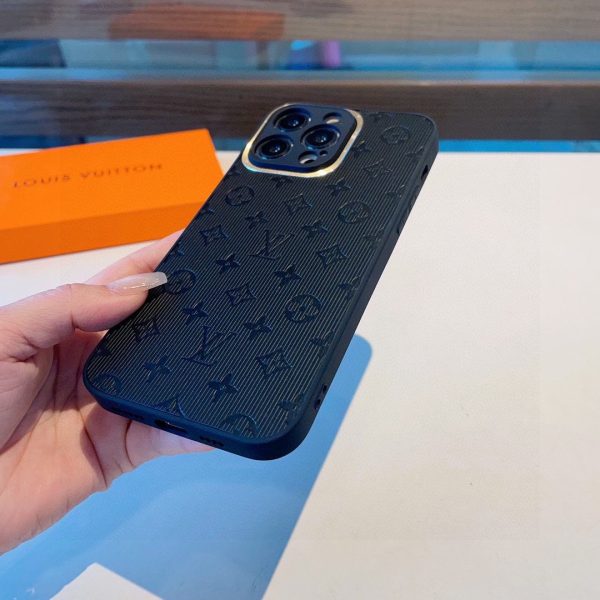 Louis Vuitton old flower mobile phone case "Black" - Image 4